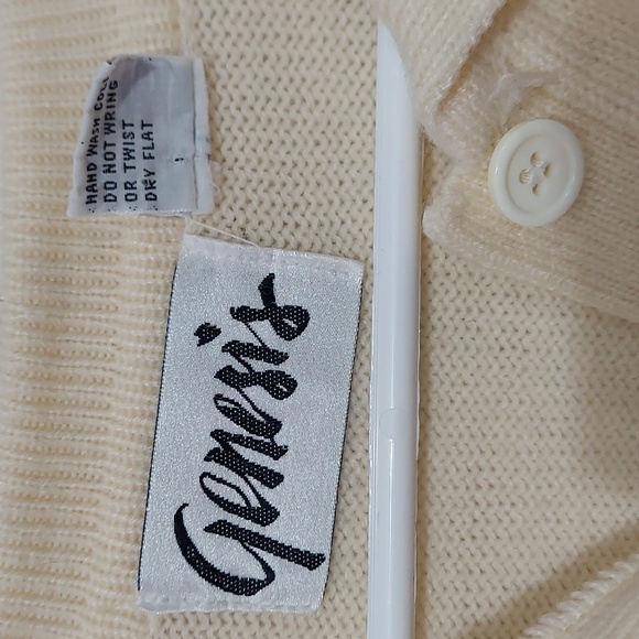 Genesis sweater size m (InvM177) - Picture 2 of 4